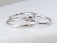 Tiny Skinny Bar Band Ring