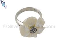 20mm Mother of Pearl Flower Ring