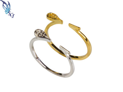 Tennis Racket with Ball Midi Ring