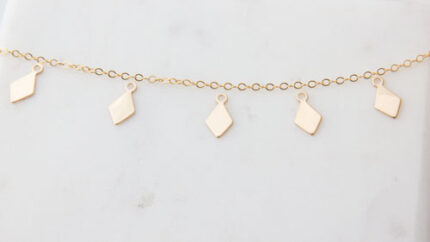 iny Diamond Shape Pendant