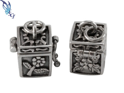 Prayer Box with Rose Designs