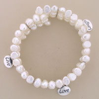 Pearl beaded bracelet with "Love" charm