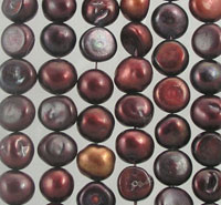 Iridescent burgundy round pearls in grid