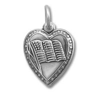 Heart-shaped silver American flag jewelry pendant