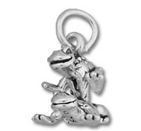 Silver frog charm pendant