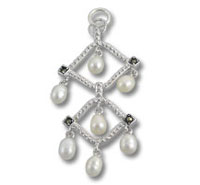 Silver chandelier pearl pendant with black stones