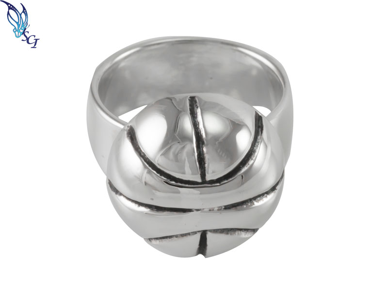 Silver dome ring with crossed grooves Silver dome ring with crossed grooves