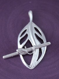 Silver leaf pendant with toggle bar